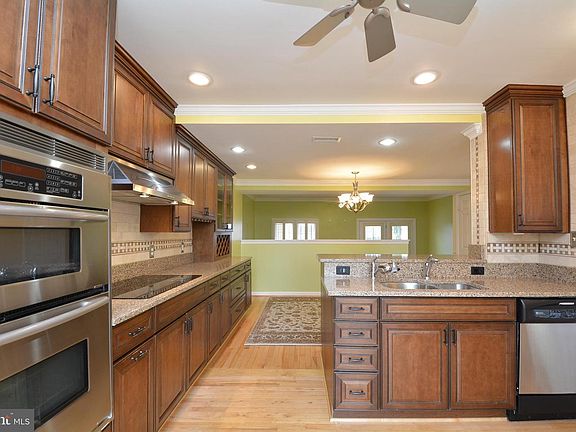 5th image of 7502 Oldham Way
