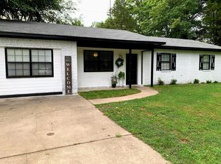 1800 Meadowbrook Ln, Russellville, AR 72802