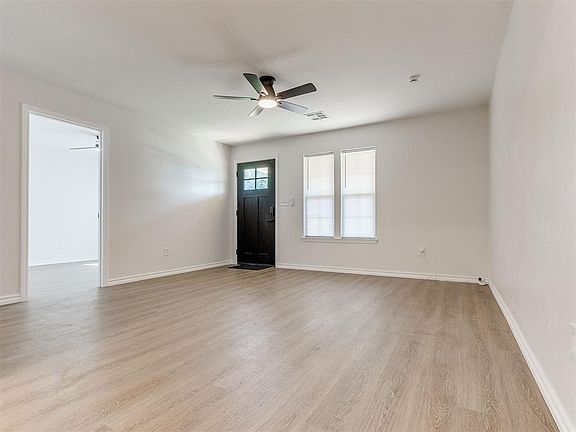 5th image of 3208 S Goff Ave