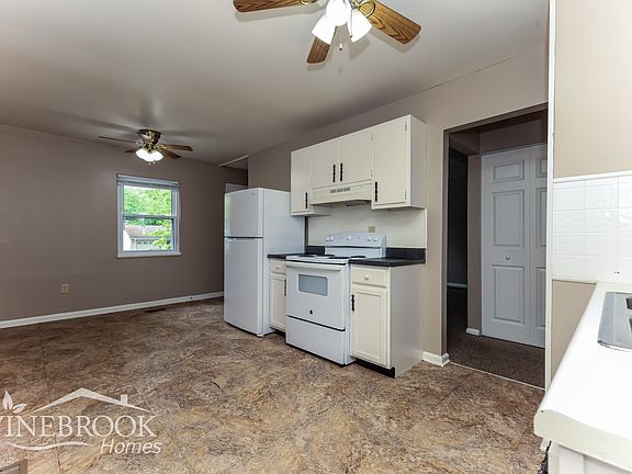 5th image of 3537 Teaberry Dr