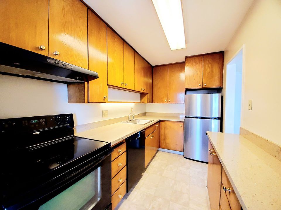 1st image of 800 N Delaware St APT 304