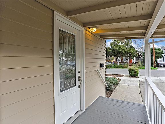 4th image of 550 Palo Alto Ave