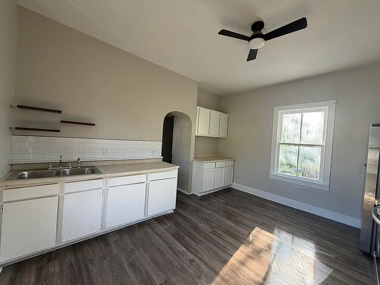 1226 Ridge Ave #1/2 — Photo 11