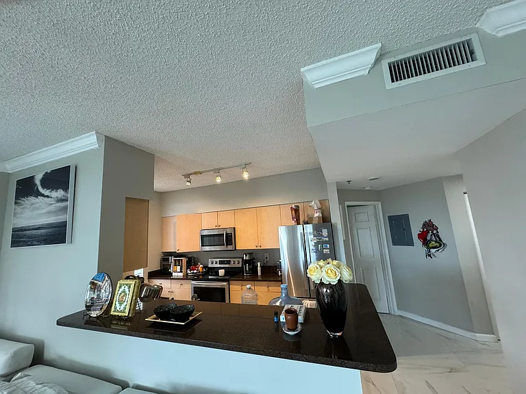 616 Clearwater Park Rd #1002 — Photo 6