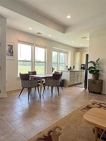 2 bed, 2.0 bath, 1400 sqft, $2,700 — Photo 4