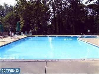 Clubhouse: Outdoor Pool