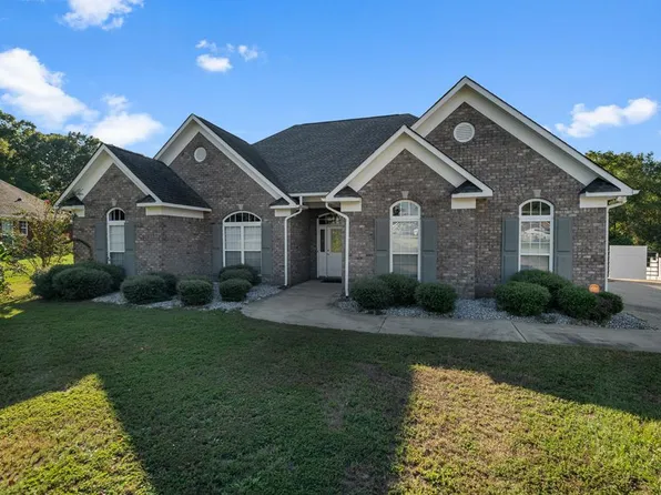 157 Lee Road 2082, Phenix City, AL 36870