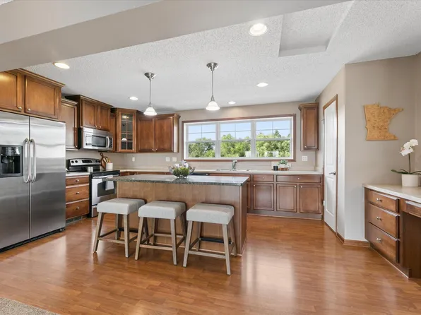 5013 Ross Ln, Rockford, MN 55373