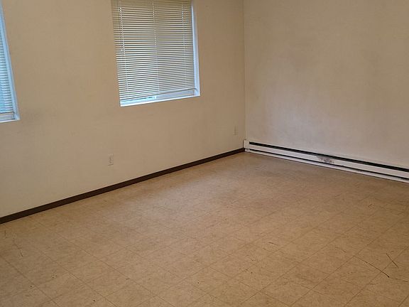 3rd image of 607 W Taylor Ave APT A