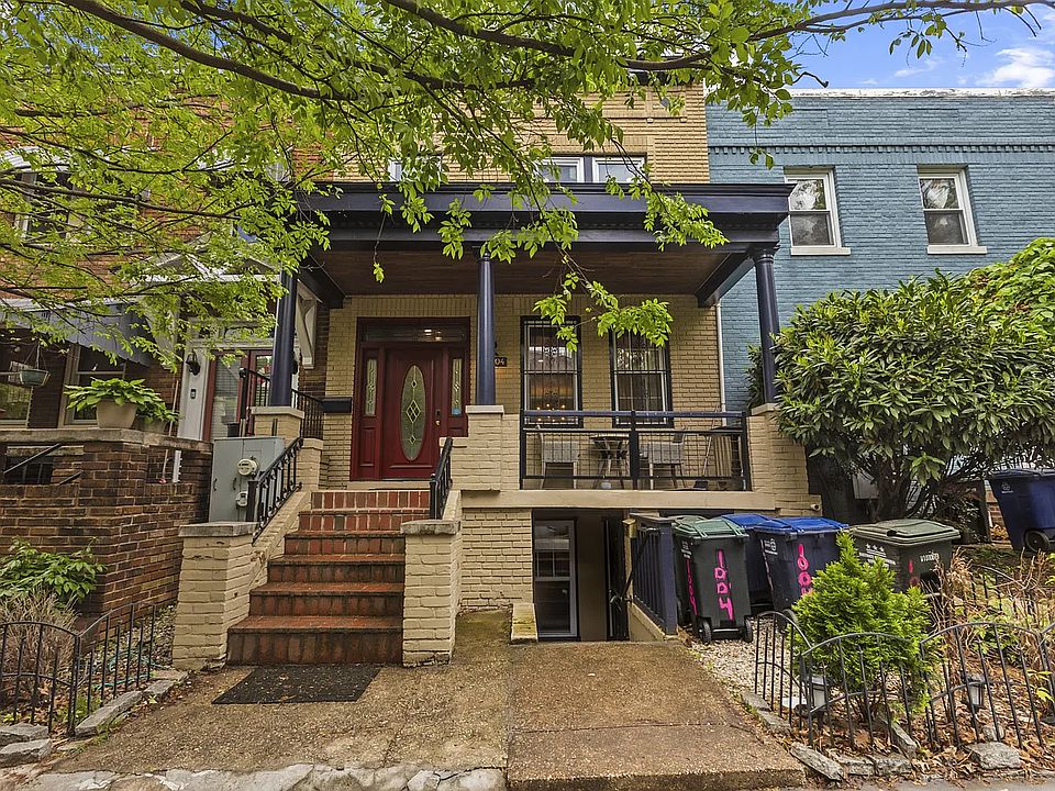 1st image of 1004 Irving St NW APT B