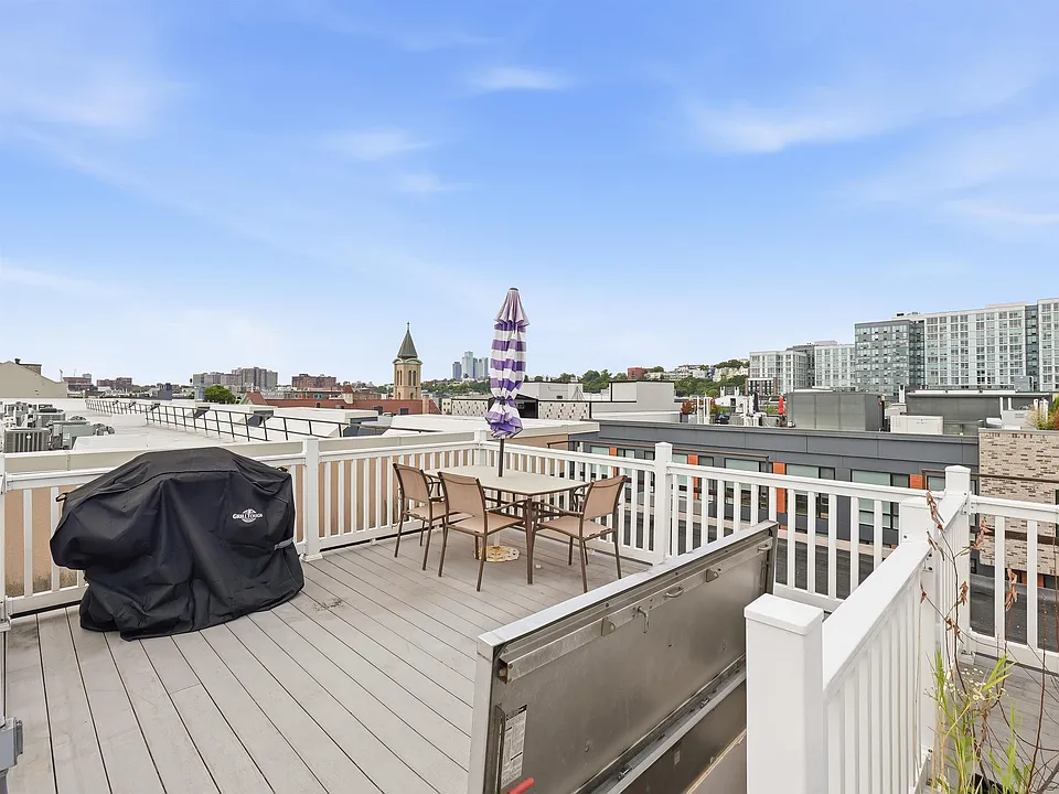 727 Jefferson St #7