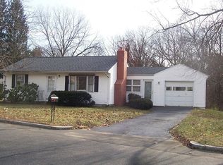 191 Navajo Rd, Springfield, MA 01109