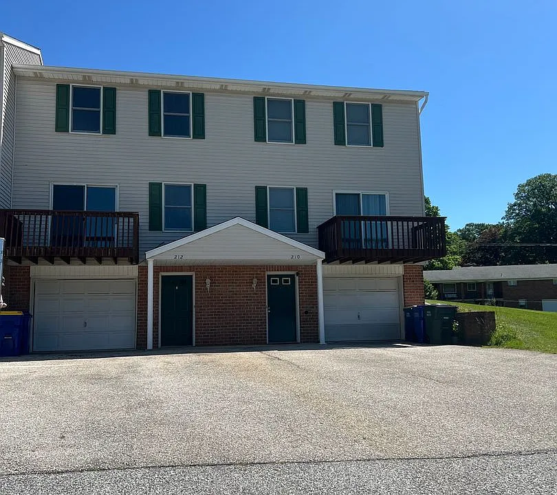 212 Ark Dr