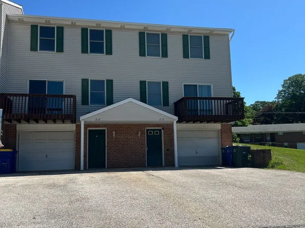 212 Ark Dr, Dallastown, PA 17313