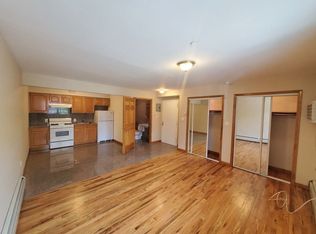 30-18 23rd St #1F, Astoria, NY 11102