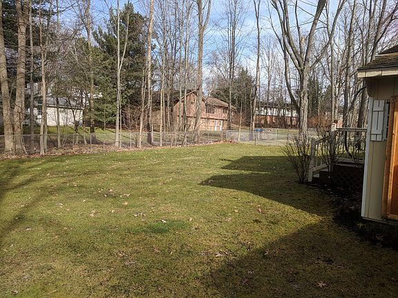 2nd image of 2617 Lynnhurst Dr