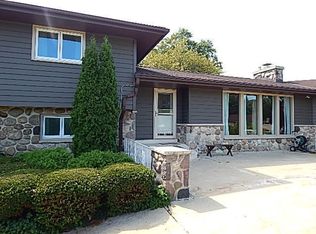 3501 W Abbott Ave, Greenfield, WI 53221