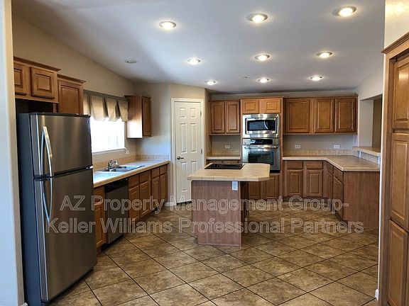 4th image of 16855 W Dale Ln