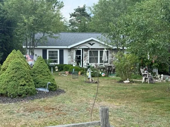 9153 Superior Ave, Saint Helen, MI 48656