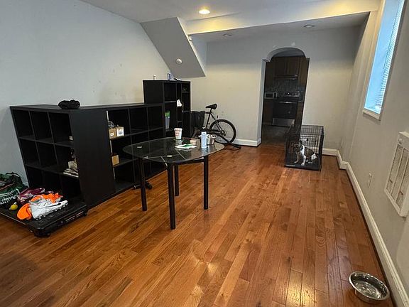 5th image of 4339 Wayne Ave