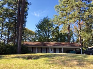 9378 Garfield Dr, Shreveport, LA 71118