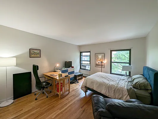 Rented by Costa Properties Group LLC | media 27