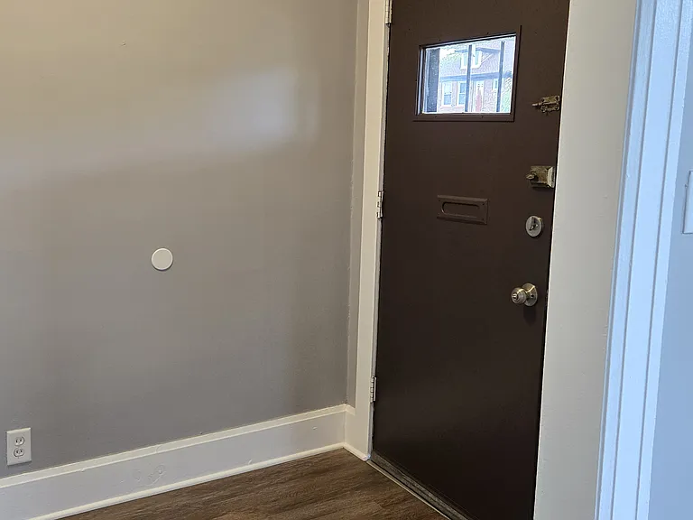 1690 W Euclid St — Photo 1