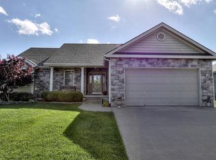 1816 160th Ter, Basehor, KS 66007