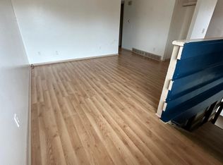 303 Beechwood St APT C, Louisville, OH