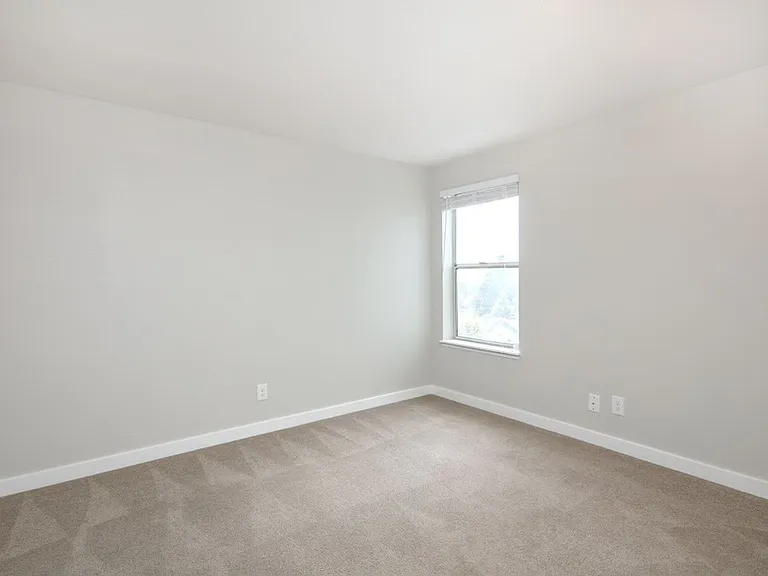 View On California - Spacious with Modern Updates, fireplace (select units) & private balcony | P... — Photo 37