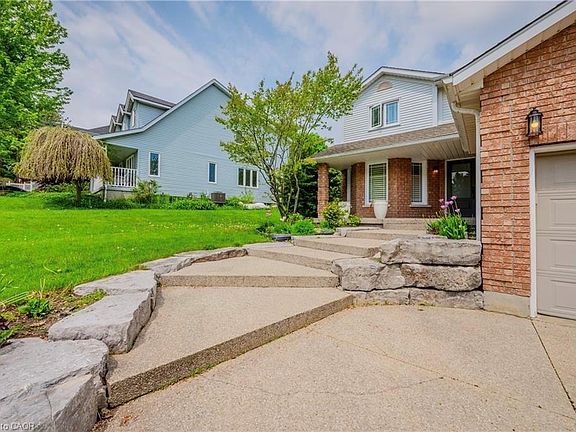 3rd image of 132 Trussler Rd