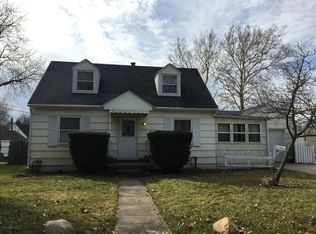 1401 Winding Ln, Champaign, IL