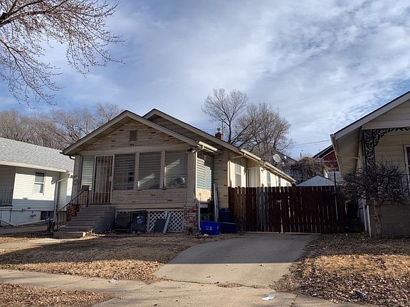 2nd image of 321 Topping Ave