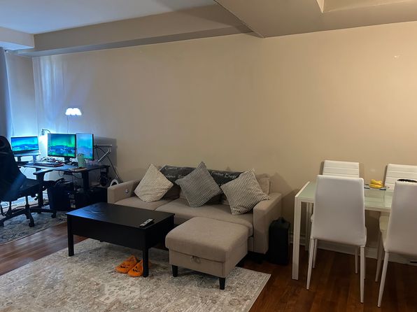 127 Hastings Ave APT A