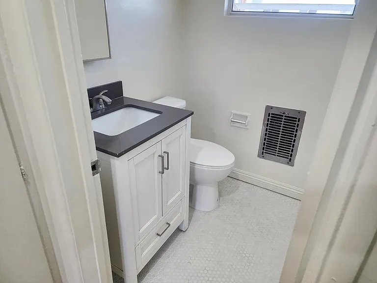 6326 Coldwater Canyon Ave #12 — Photo 11