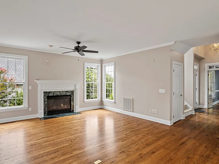 507 Highgrove Dr — Photo 15