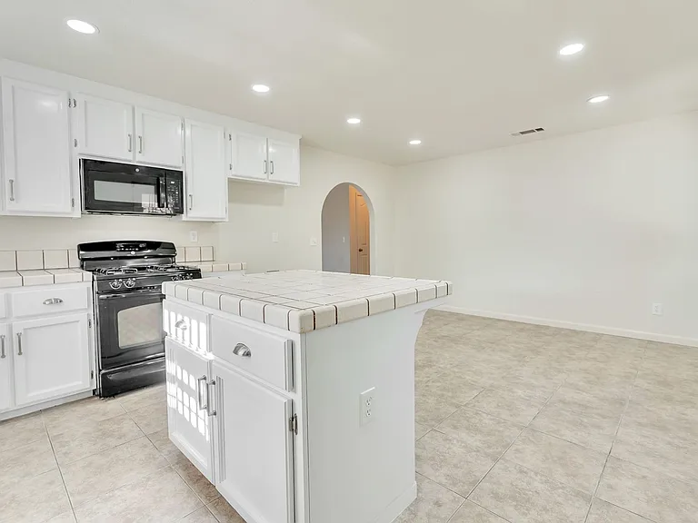 2130 Hidden Canyon Way — Photo 23