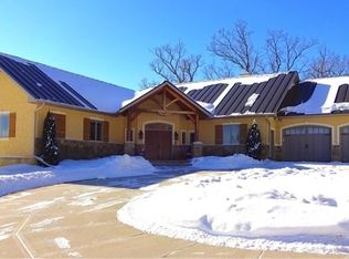 8901 Sletto Rd, Mount Horeb, WI 53572