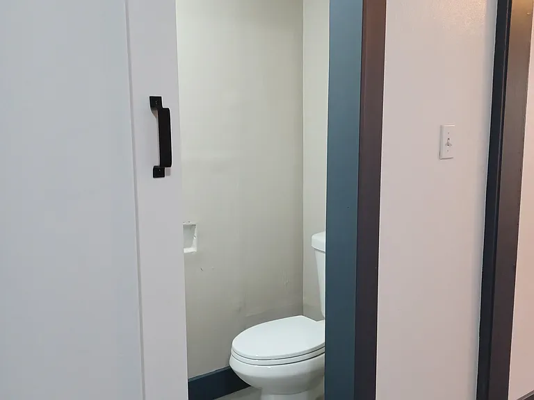 233 Leland Ave #A — Photo 11