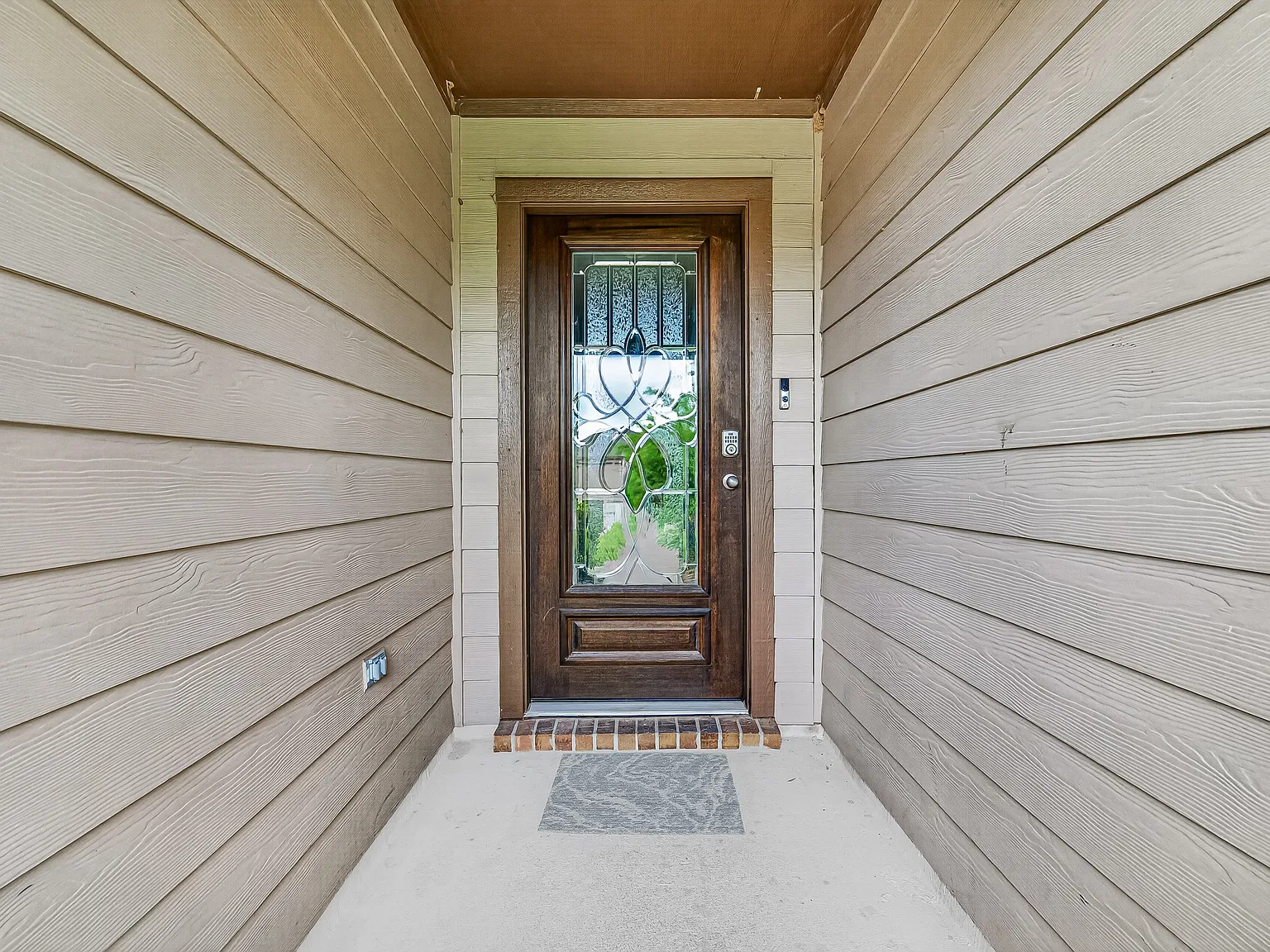 3 bed, 1573 sqft, $2,300 — Photo 3