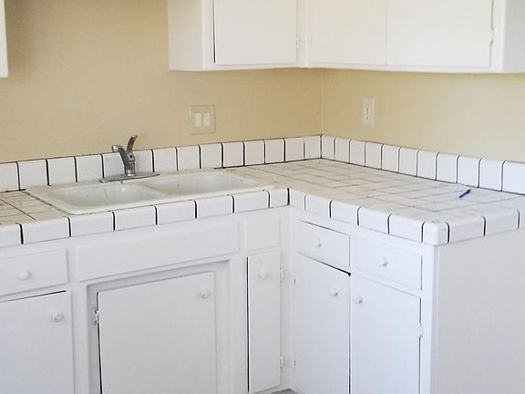 2nd image of 3236 Williamsburg Dr #3