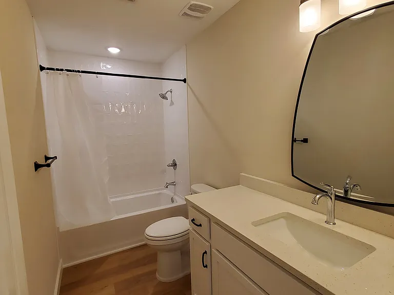6310 Harvard Ct — Photo 16