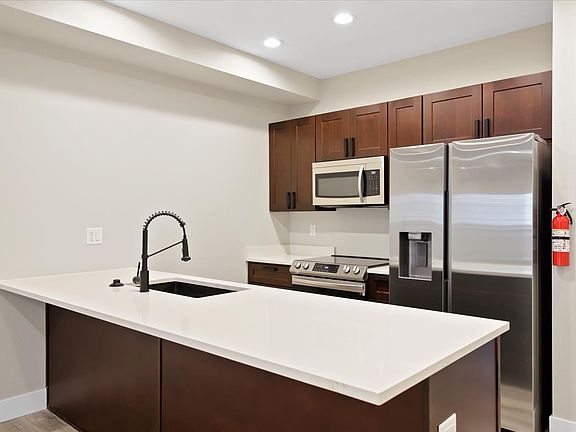 4th image of 1327 Jersey St #3