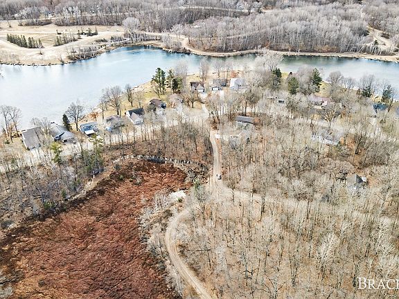 4th image of 8426 Manitoba Ln