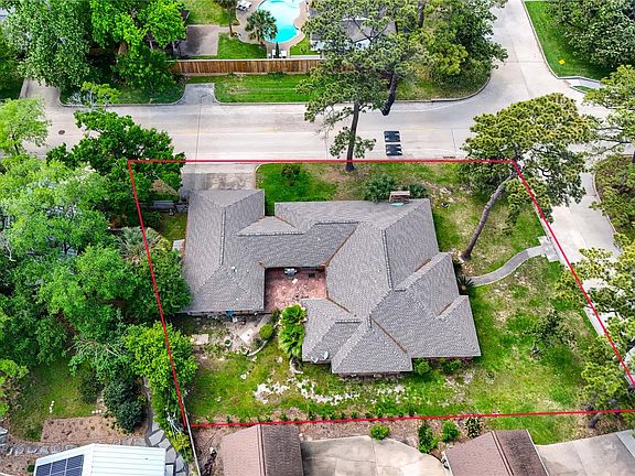 2nd image of 4539 Bryn Mawr Ln