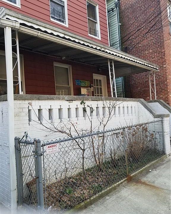 2nd image of 3010 Olinville Ave