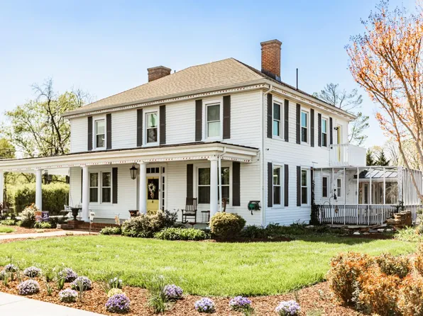 151 Burke St, Appomattox, VA 24522