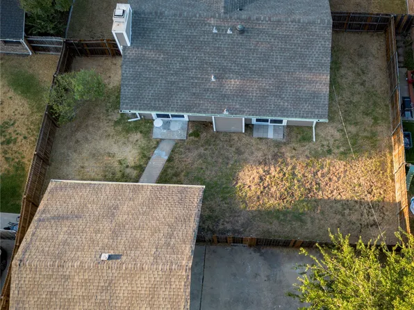 1016 Barclay Dr, Mesquite, TX 75149