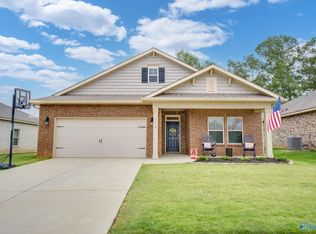 134 Rolling Green Dr, New Market, AL 35761