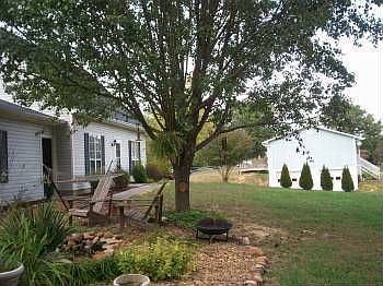 4th image of 141 Maney Dr NE